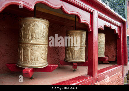 Ruote della preghiera, Hemis Gompa, Ladakh, Jammu e Kashmir - India Foto Stock