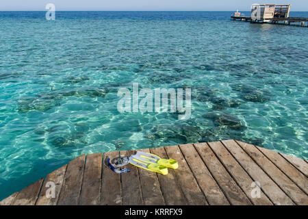 Equipaggiamento da snorkeling, interruttori Somabay hotel per via navigabile, Soma Bay, Hurghada, Safaga, Egitto. Foto Stock