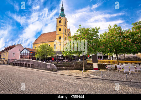 Città di Samobor chiesa e squre visualizza Foto Stock