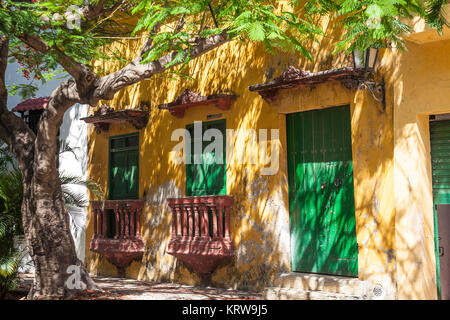 Facciata di una casa coloniale di Cartagena de Indias Foto Stock