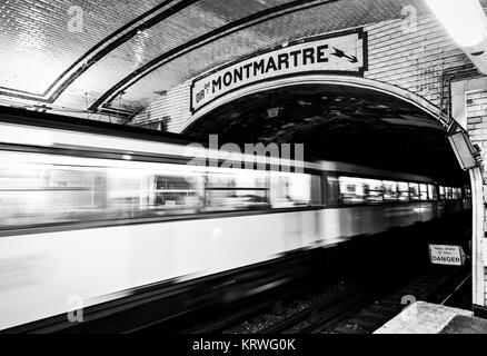 Parigi la stazione della metropolitana Foto Stock