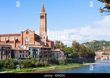 Sant Anastasia chiesa nella città di Verona Foto Stock