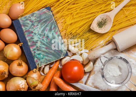 Kochbuch Buchumschlag mit Spaghetti Foto Stock