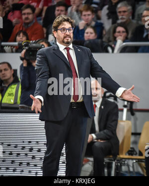 Bamberg, Germania. Xxi Dec, 2017. Basket - Eurolega - Brose Bamberg vs Real Madrid - Immagine: Andrea Trinchieri (Brose Bamberg, Head Coach) Credito: Ryan Evans /Alamy Live News Foto Stock