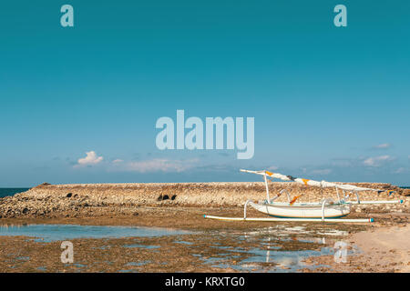 Barca catamarano, Bali Indonesia Foto Stock