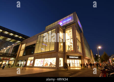 Karstadt, Schlossstrasse, Steglitz, Berlino, Germania, Deutschland Foto Stock