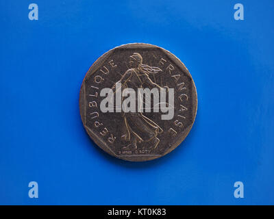 2 franchi coin, Francia su blu Foto Stock