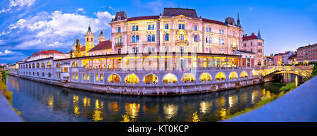 Lubiana riverfront panorama vista serale Foto Stock