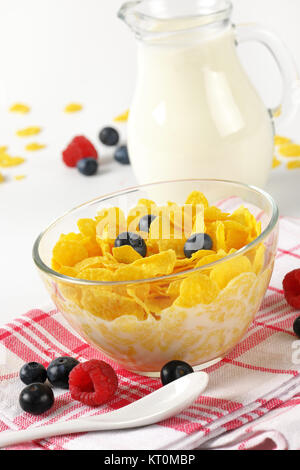 Corn flakes con latte Foto Stock