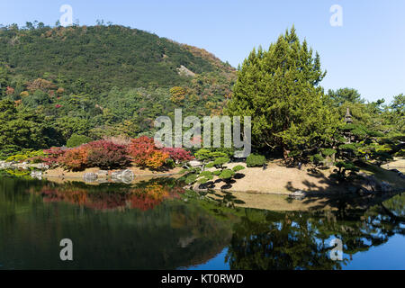 Ritsurin giardino nella stagione autunnale Foto Stock