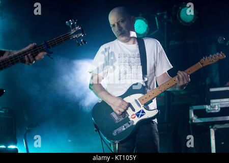 Norvegia - Oslo il 10 ottobre 2017. La Scottish post-rock band Mogwai esegue un concerto dal vivo al Rockefeller di Oslo. Qui la banda della cantante e chitarrista Stuart Braithwaite è visto dal vivo sul palco. (Photo credit: Gonzales foto - Per-Otto Oppi). Foto Stock