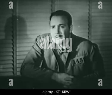 Confessioni di un vice barone (Confessions of a Vice Baron) è un film del 1943 diretto da George Blair, con protagonista Willy Castello. Il film esplora i temi del crimine e della morale, ambientati nel mondo del vizio e della corruzione. Foto Stock