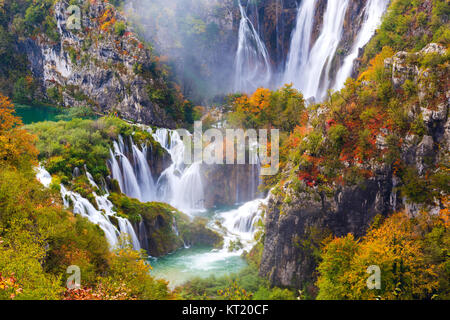 Collezione Autunno colori e cascate del Parco Nazionale di Plitvice Foto Stock