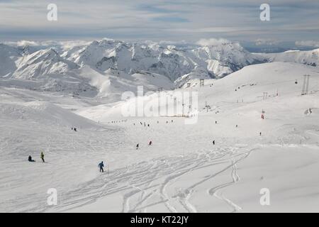 Piste da sci, maestoso paesaggio alpino Foto Stock