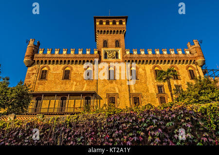 Italia Piemonte Canavese Mazzè il castello Foto Stock