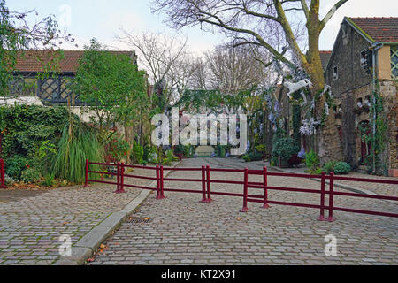 Vista del Musée des Arts Forains museum, un museo privato del parco di divertimenti di oggetti situati a Bercy a Parigi, Francia Foto Stock