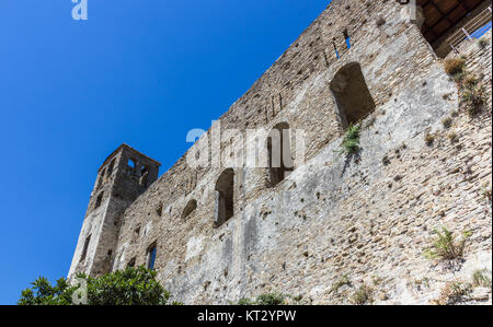 Dolceacqua il castello Foto Stock