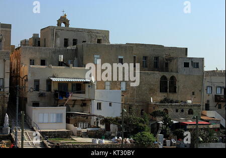 Casa, finestre e balconi nella città vecchia di Akko (ACRE), Israele. Foto Stock