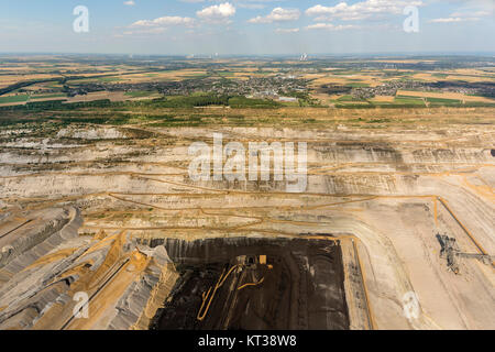 Miniera a Cielo Aperto Hambach, RWE-Power AG, miniera di lignite, precedentemente Rheinbraun, la più grande miniera a cielo aperto in Germania, Elsdorf, Basso Reno, Renania settentrionale-Vestfalia Foto Stock