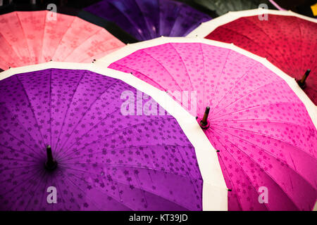 Tradizionali asiatici ombrelloni Foto Stock