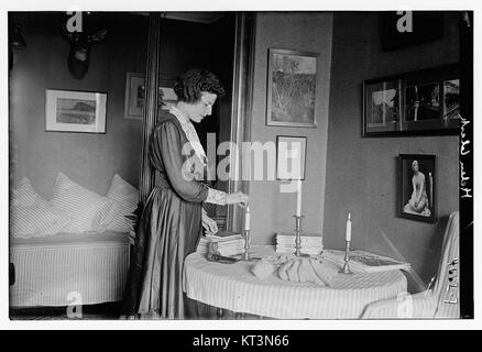 Helen Clark, una figura politica di spicco della nuova Zelanda, fu primo ministro del paese dal 1999 al 2008. È nota per la sua leadership negli affari interni e internazionali, sostenendo le politiche sociali e ambientali. Foto Stock