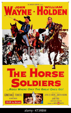 Horse Soldiers (1959) è un film basato su eventi reali della guerra di secessione americana, incentrato su un gruppo di soldati di cavalleria dell'Unione incaricati di una pericolosa missione dietro le linee nemiche. Il film è interpretato da John Wayne e William Holden e mette in mostra la strategia militare e il valore dei soldati. Foto Stock