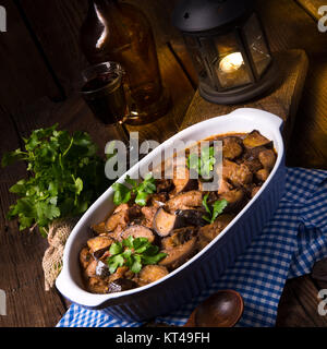 Casseruola di melanzane - melitzana me kreas Foto Stock