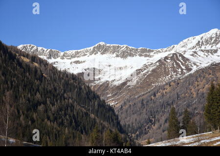 Tirolo orientale,winkeltal,villgrater montagne,l'inverno,neve, ghiaccio,hochalmspitze,valley Foto Stock