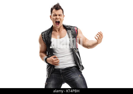 Punk rocker giocando air guitar isolati su sfondo bianco Foto Stock