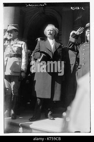Una fotografia di Ignacy Jan Paderewski, un noto pianista e compositore polacco, durante il suo coinvolgimento con la commissione polacca. Paderewski fu una figura di spicco nel movimento indipendentista polacco e un ambasciatore culturale chiave per la Polonia. Foto Stock