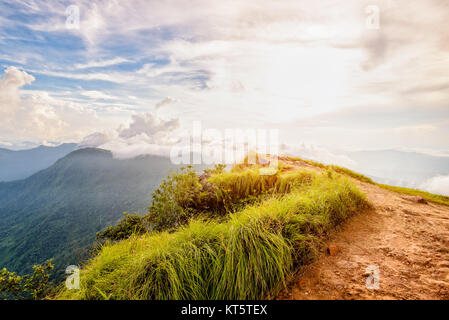 L'unità PHU Chi fa Forest Park al tramonto, Thailandia Foto Stock