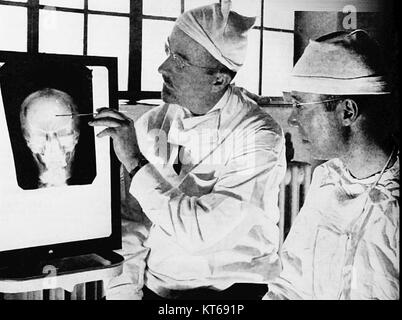 Girando la Mente dentro e fuori il Sabato sera Post 24 maggio 1941 un dettaglio 1 Foto Stock