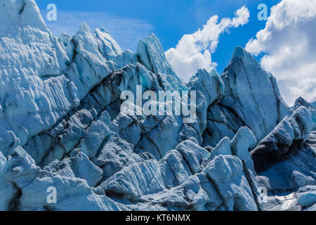 Il caos di cravasses e illeggibili ice alla fine del ghiacciaio Matanuska, a nord-est di Anchorage in Alaska,, STATI UNITI D'AMERICA Foto Stock