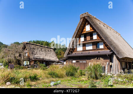 Shirakawago tradizionale casa di villaggio Foto Stock