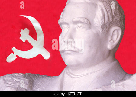 Bandiera comunista e Josef Stalin Foto Stock