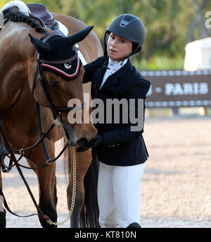 WELLINGTON, FL - MARZO 01: (esclusiva copertura) ex sindaco di New York City Michael Bloomberg della figlia Georgina Bloomberg termina con un deludente 32ma come lei i partecipanti in $150.000 Lugano diamanti Grand Prix con il suo cavallo Lilli al Winter Festival equestre al Palm Beach International Centro Equestre il 1 marzo 2015 a Wellington, Florida Persone: Georgina Bloomberg Foto Stock