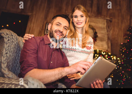 Felice coppia giovane Foto Stock