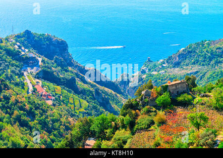 Scenario nel percorso di divinità in Agerola, Costiera Amalfitana, Italia Foto Stock