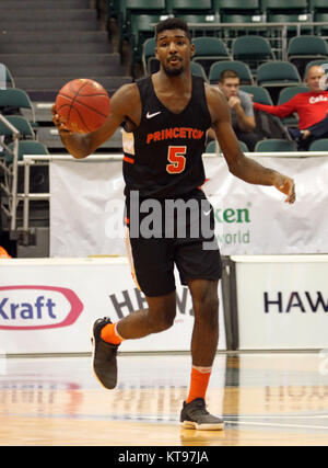 Hawaii, Stati Uniti d'America . 23 Dic, 2017. Dicembre 23, 2017 - Princeton Tigers guard Amir campana (5) durante le fasi di gioco tra le tigri di Princeton e il Akron Zips all'Hawaiian Airlines Diamond Head classico allo Stan Sheriff centro sul campus della University of Hawaii a Honolulu, Hawaii - Michael Sullivan/CSM Credito: Cal Sport Media/Alamy Live News Foto Stock