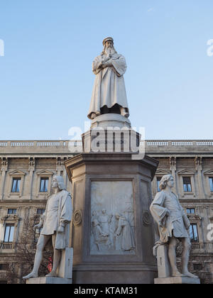 Leonardo da Vinci un monumento a Milano Foto Stock