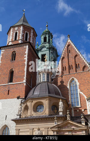 Cattedrale di Wawel - luogo di incoronazione del re polacco- sul colle di Wawel, Cracovia in Polonia Foto Stock