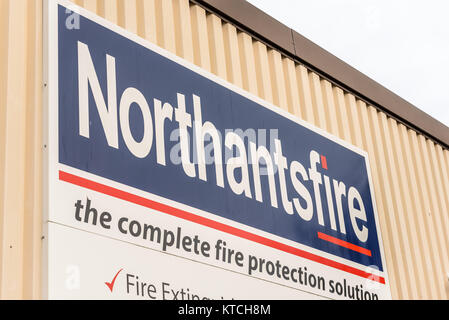 Northampton UK Dicembre 07, 2017: logo Northantsfire accedi Brackmills Industrial Estate. Foto Stock