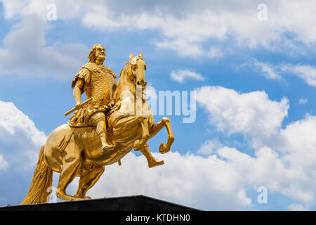 Deutschland, Sachsen, Dresden Neustadt, Goldener Reiter, Reiterstandbild, August der Starke Foto Stock