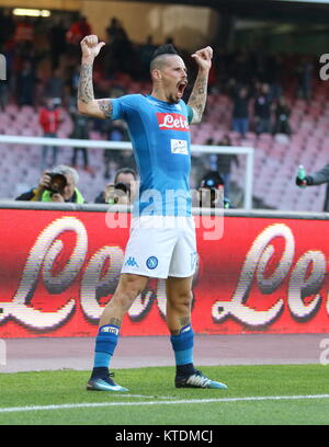 Napoli, Italia. 23 Dic, 2017. L'Italia, Napoli - 23 dicembre 2017 Campionato Italiano di una partita di calcio a stadio San Paolo tra SSC Napoli e AC Sampdoria finito di 3 - 2 nella foto: il giocatore Napoli - Hamsik Credito: Fabio Sasso/Pacific Press/Alamy Live News Foto Stock