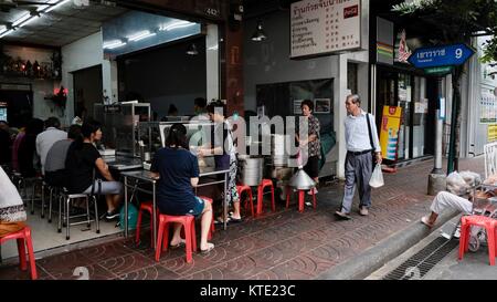 Chinatown Streets Bangkok Thailandia vita quotidiana cose che vedrete Foto Stock