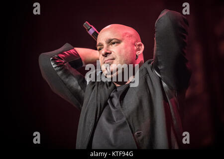 La American metal band disturbato esegue un concerto dal vivo presso Telenor Arena di Oslo. Qui il cantante David Draiman è visto dal vivo sul palco. Norvegia, 10/03 2017. Foto Stock