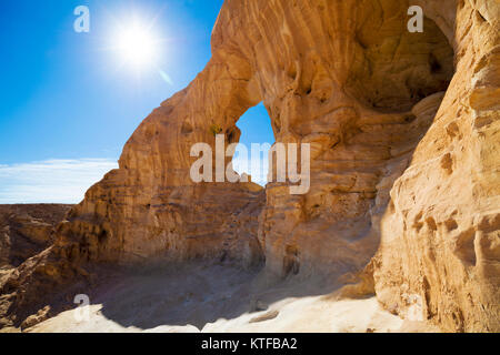 Arco nella roccia. Parco Timna. Israele Foto Stock