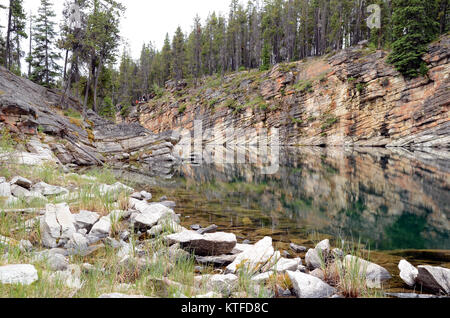 Il lago a ferro di cavallo, il Parco Nazionale di Jasper, Canada Foto Stock