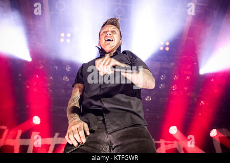 Norvegia - Oslo Ottobre 23, 2017. Il rock americano metal band Papa Roach esegue un concerto dal vivo al Rockefeller di Oslo. Qui il cantante Jacoby Shaddix è visto dal vivo sul palco. (Photo credit: Gonzales foto - Terje Dokken). Foto Stock