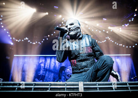 La American heavy metal band Slipknot esegue un concerto dal vivo a Oslo Spektrum. Qui la banda della cantante Corey Taylor è visto dal vivo sul palco. Norvegia, 10/02 2015. Foto Stock